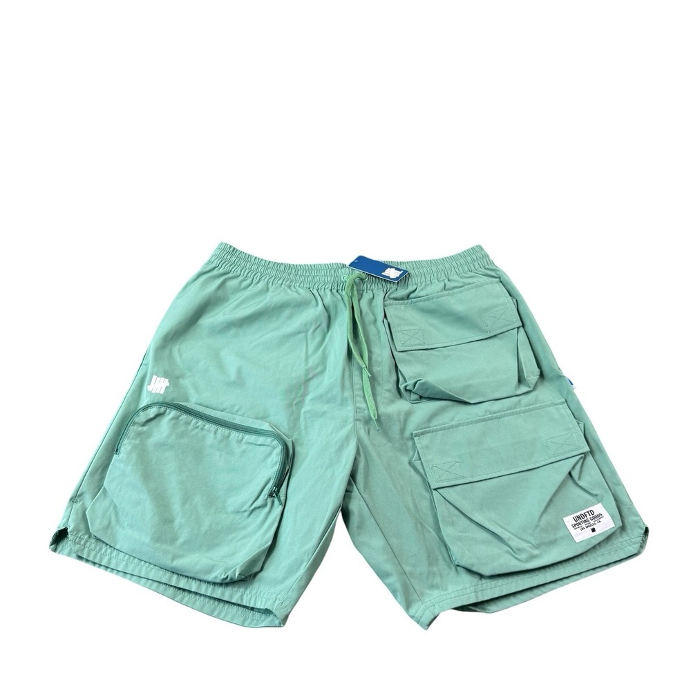 Undefeated Green Sporting Goods Men's Cargo Short Size Large NWT